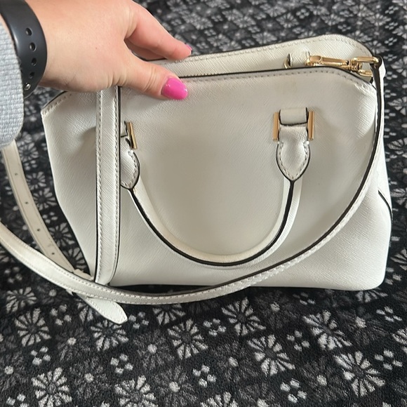 Micheal Kors Snatchel Purse - Picture 6 of 7